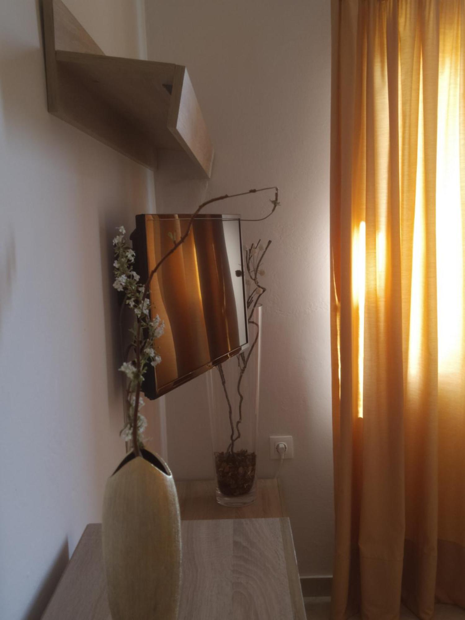 Roza'S Home And Studios Benitses  Rom bilde
